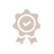 Icône de médaille rose sur fond clair.